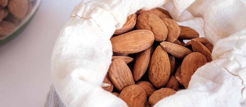 almonds biteme nutrition